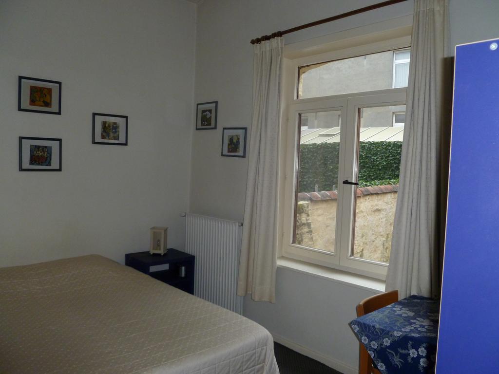 Guest House Adonis بروج المظهر الخارجي الصورة